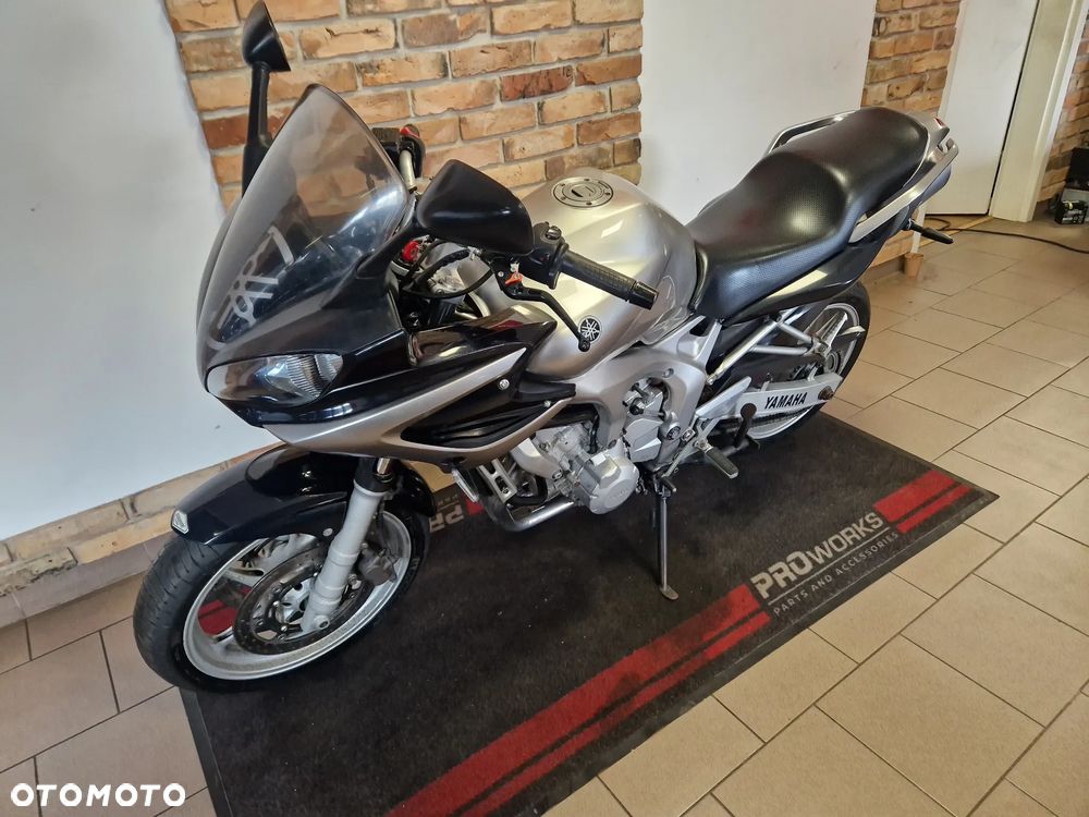 Yamaha FZ6 - 6