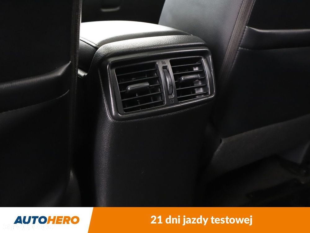 Nissan X-Trail 1.6 DCi Tekna 4WD EU6 - 35