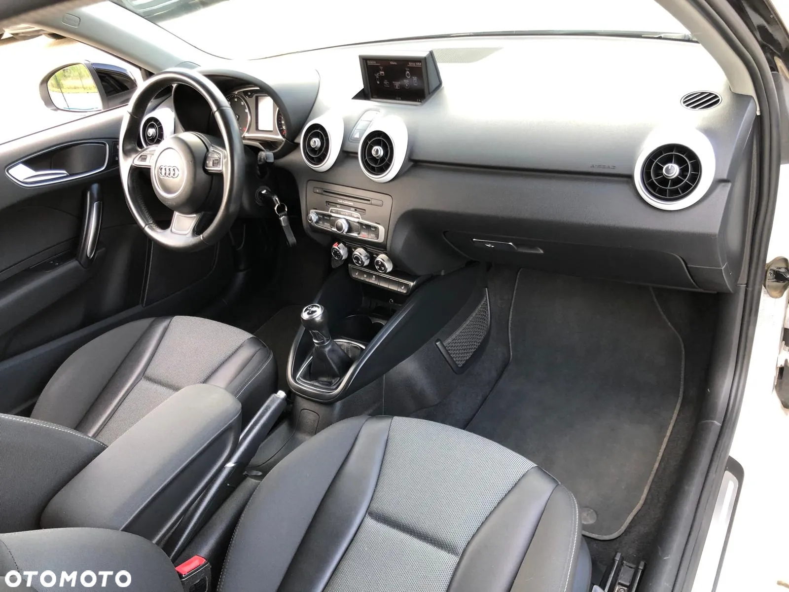 Audi A1 1.2 TFSI Ambition - 16