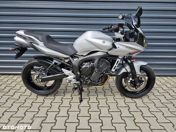 Yamaha FZ6