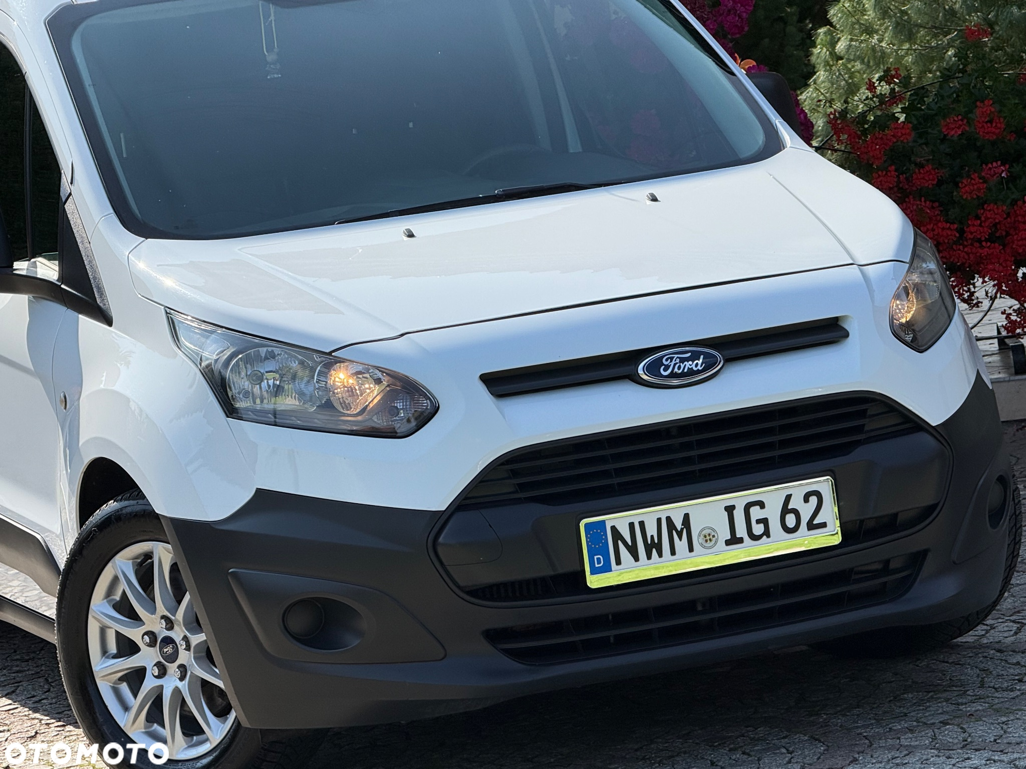 Ford Transit Connect klimatyzacja webasto hak piękny - 15