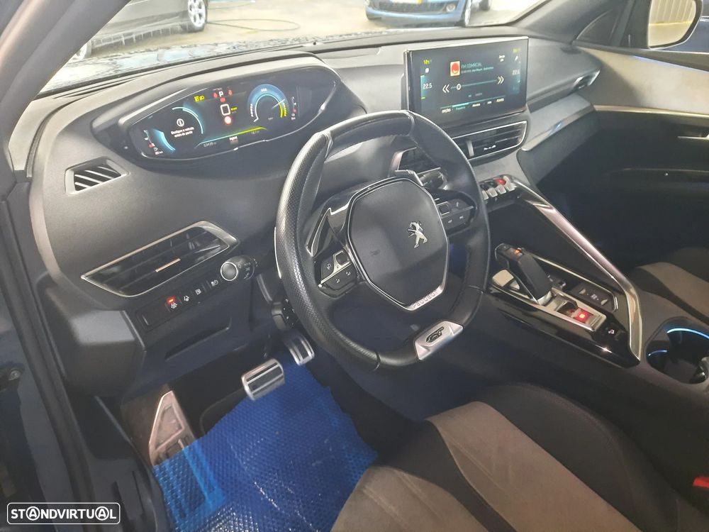 Peugeot 3008 1.6 Hybrid4 GT e-EAT8 - 27