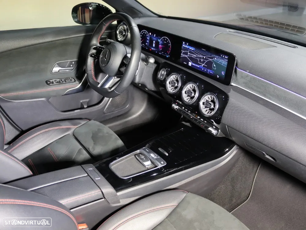 Mercedes-Benz A 200 AMG Line Aut. - 12