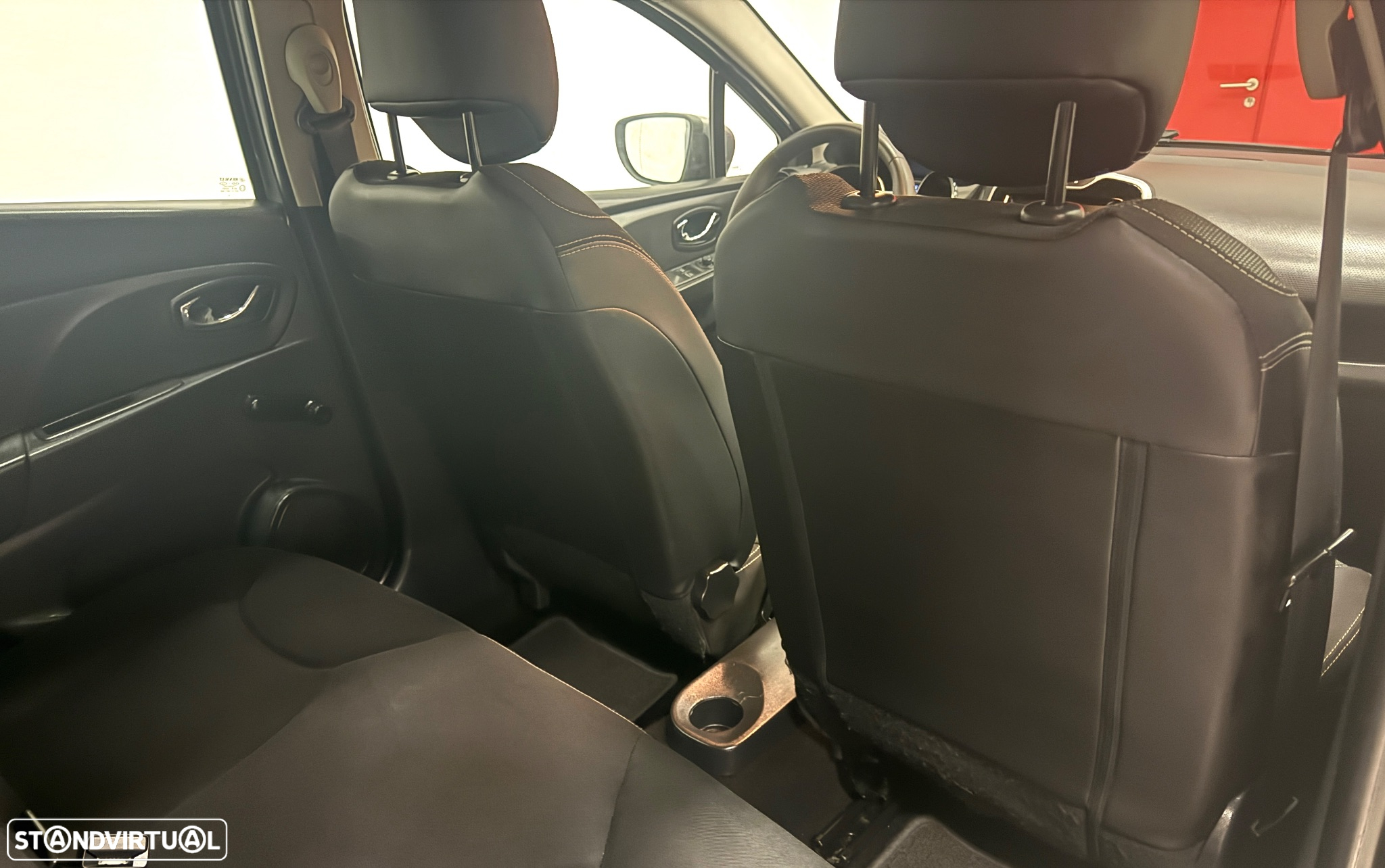Renault Clio Sport Tourer 0.9 TCE Limited - 10