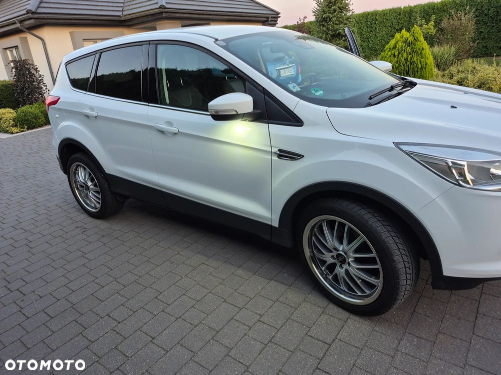 Ford Kuga - 16