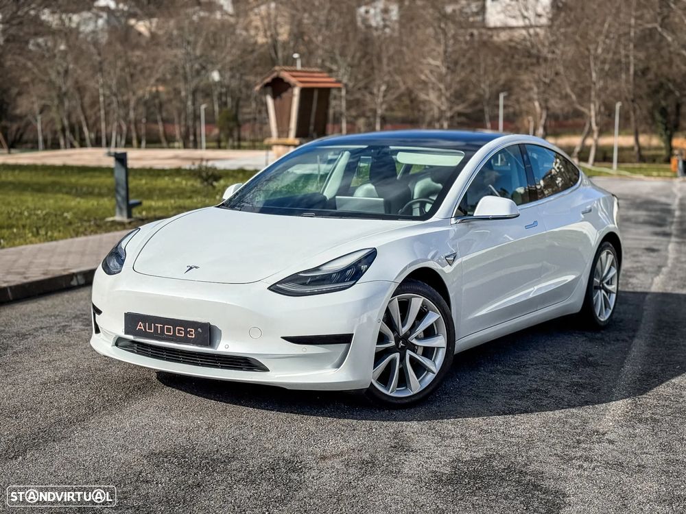 Tesla Model 3 Standard Range Plus RWD - 1