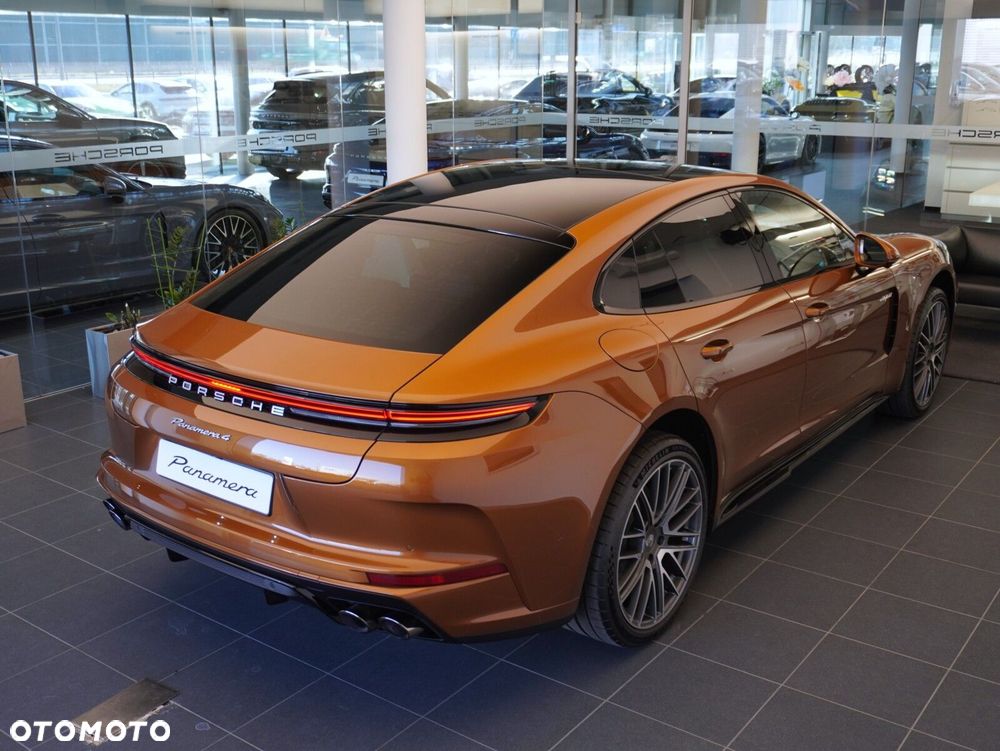 Porsche Panamera 4 E-Hybrid PHEV - 17