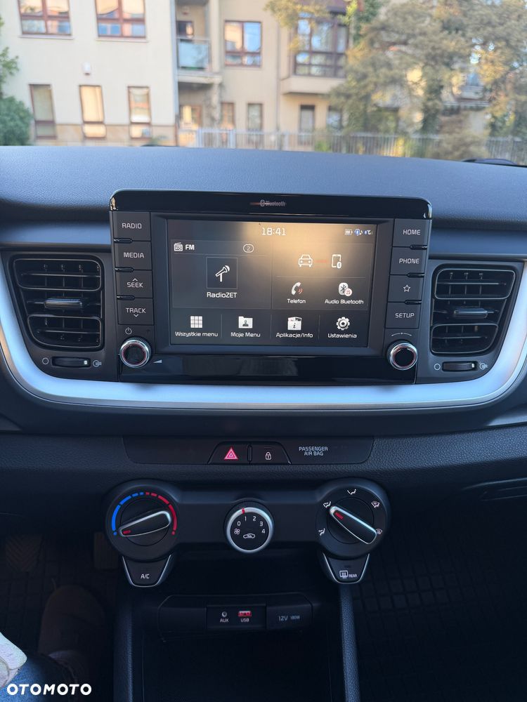 Kia Stonic 1.0 T-GDI L - 10