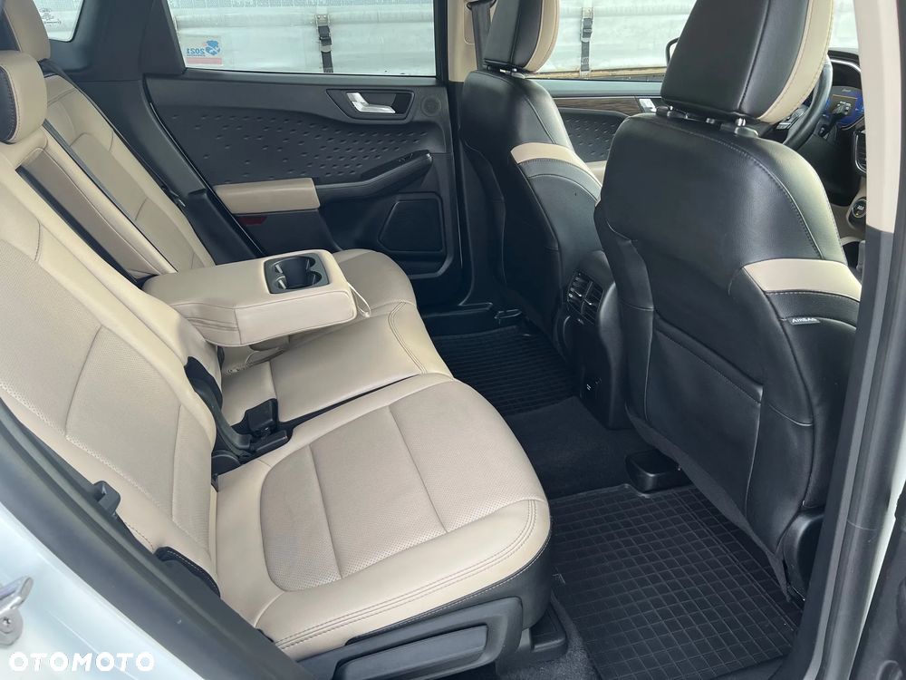 Ford Kuga 2.5 Duratec FHEV 4x4 TITANIUM - 10