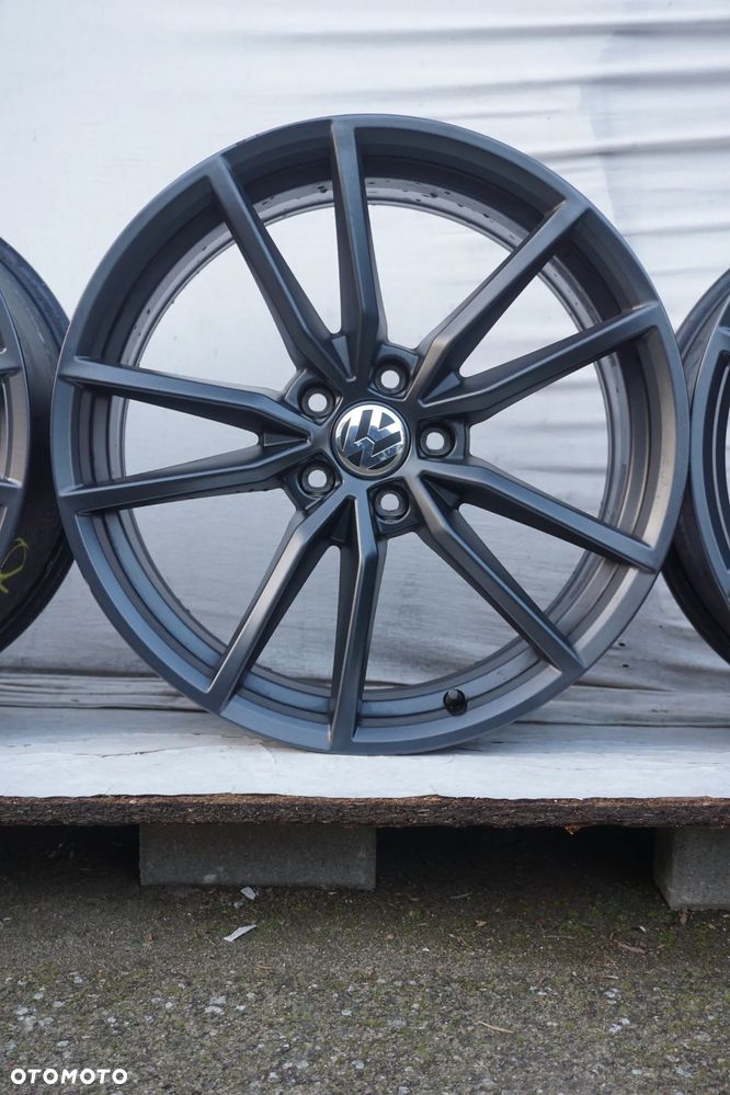 Volkswagen 5x112 19 8J et44 3G0601025 BH PRETORIA - 6