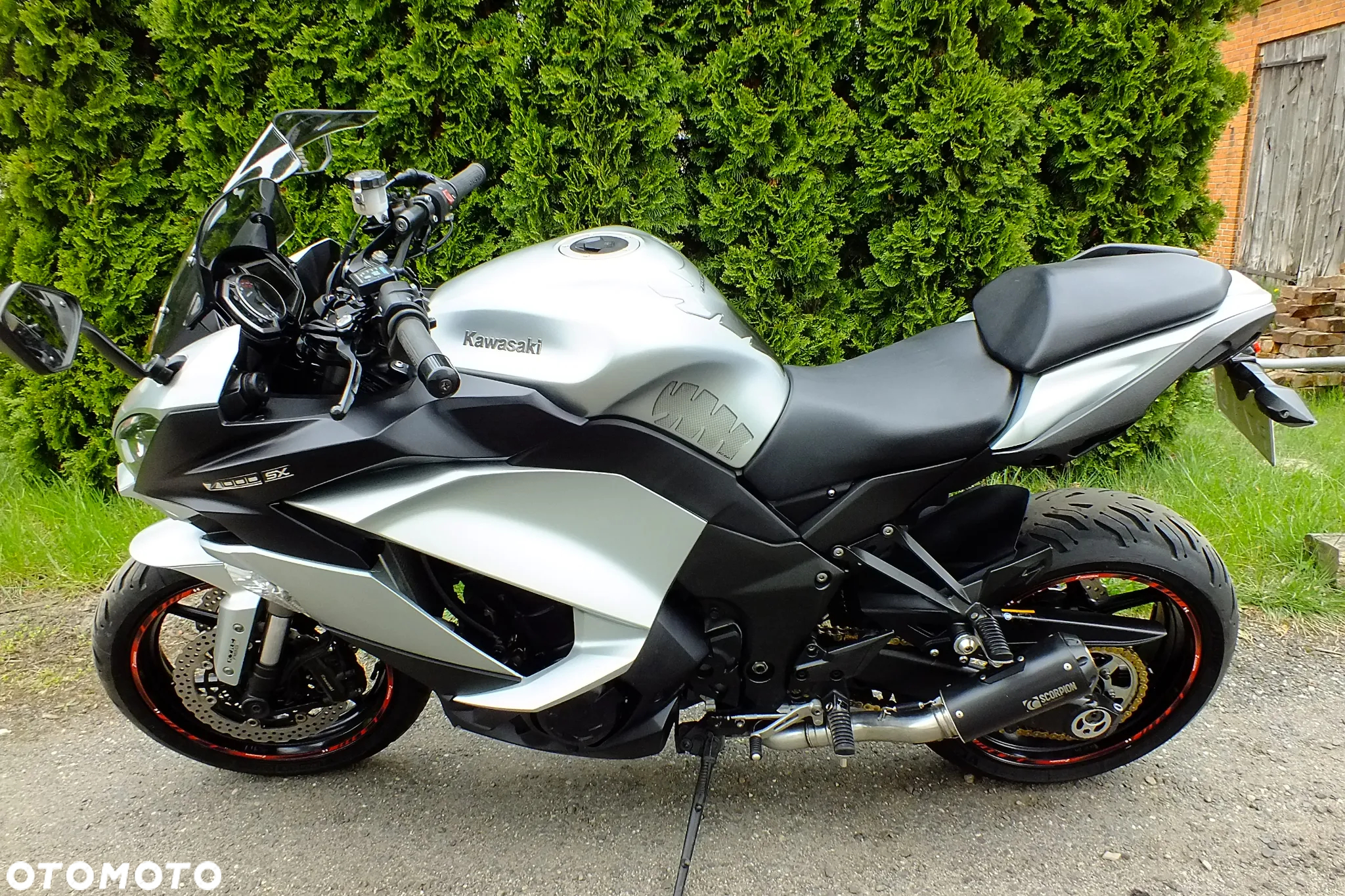 Kawasaki Ninja 1000 SX - 2