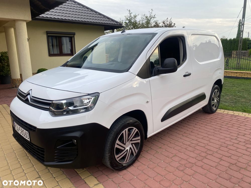 Peugeot PARTNER 1.6HDI 3-osobowy zakupiony w salonie w Rzeszowie - 17