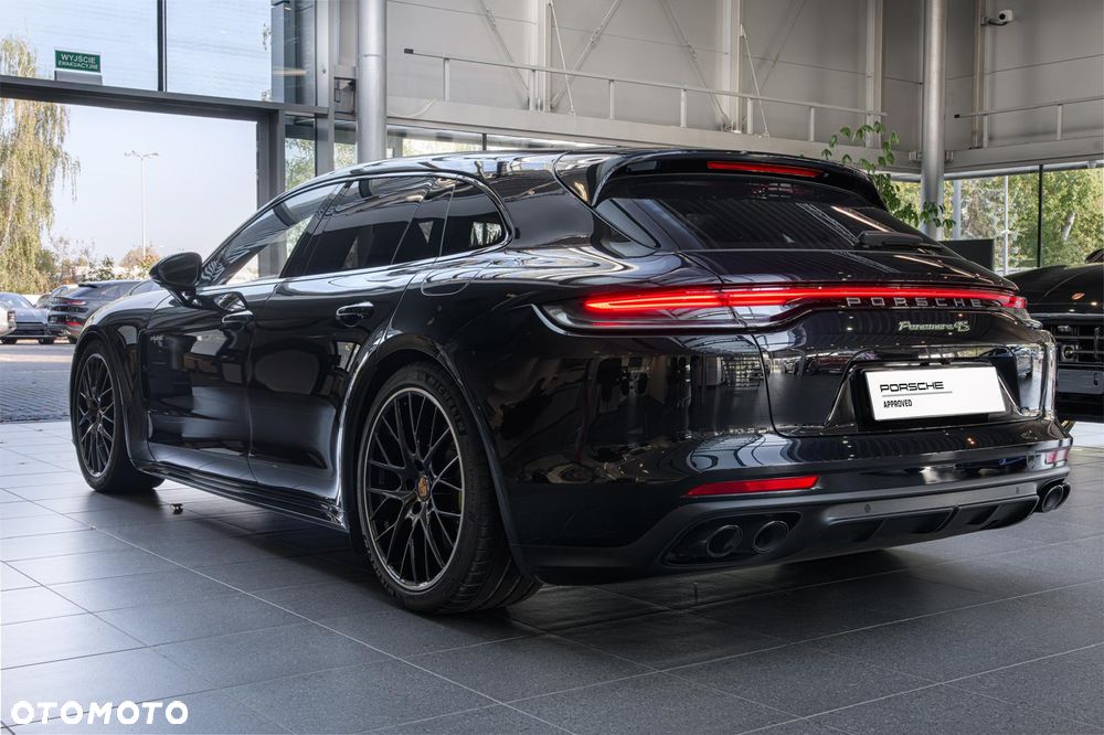 Porsche Panamera 4S E-Hybrid - 4