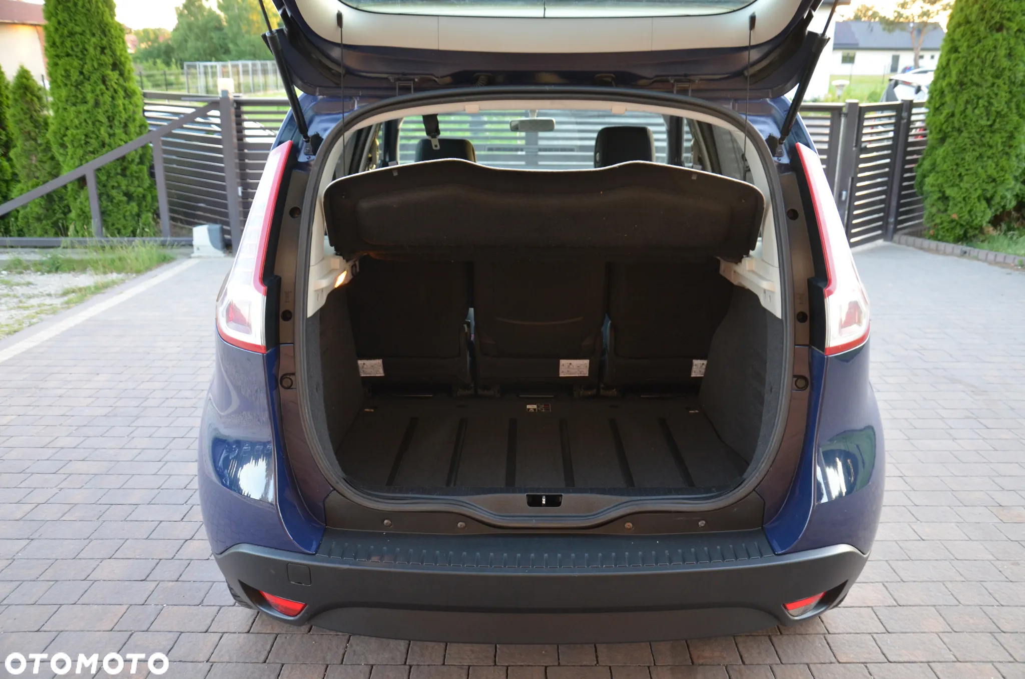 Renault Scenic 1.6 16V 110 Authentique - 14