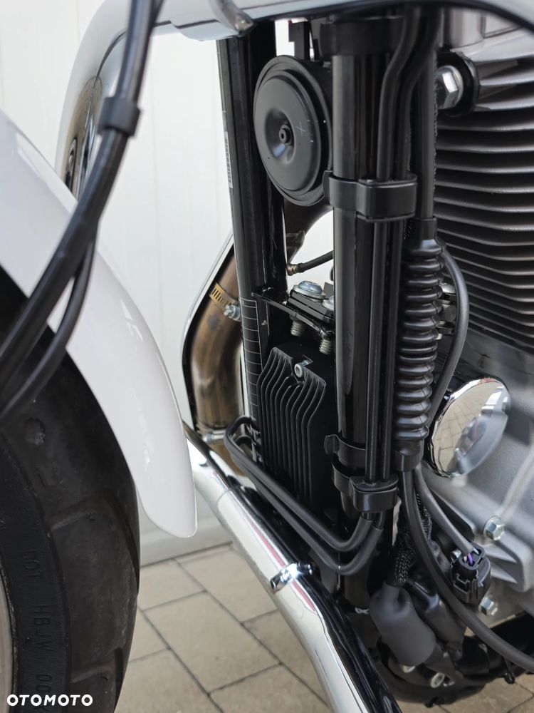Harley-Davidson Sportster Low 883L - 11