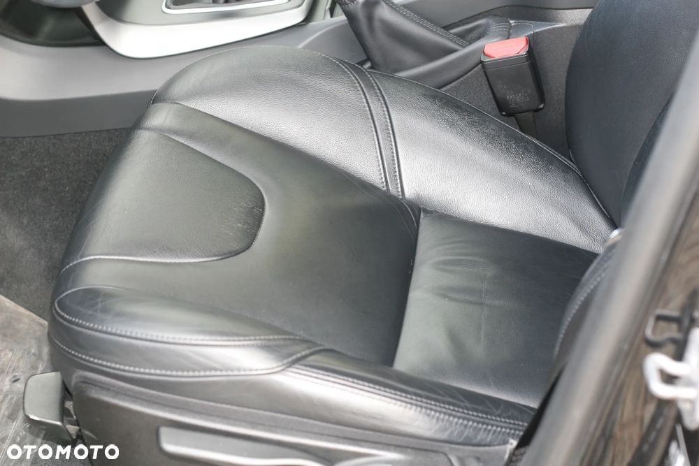 Volvo V40 T2 Momentum - 14