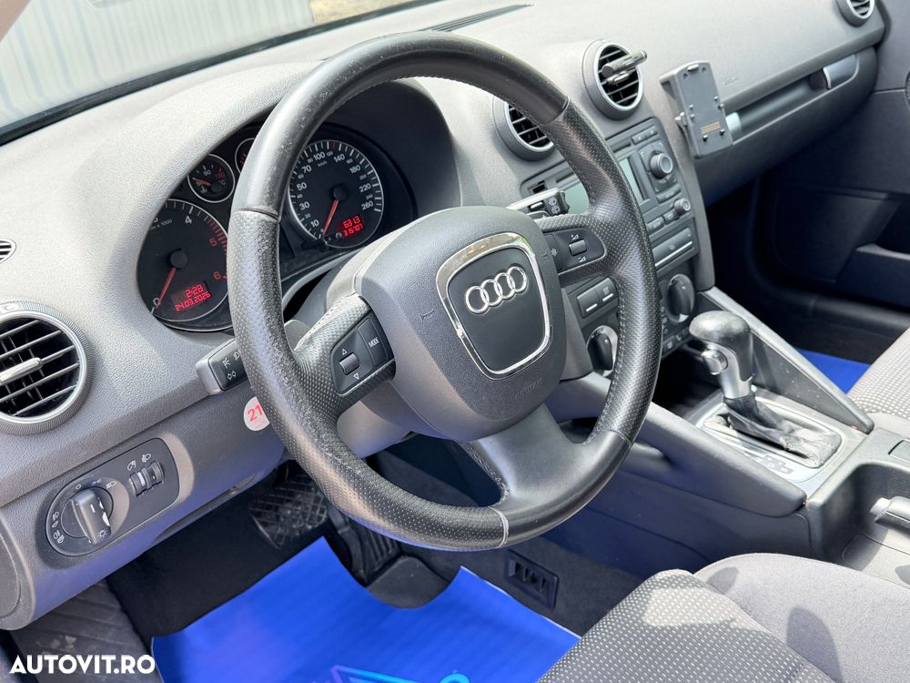 Audi A3 Sportback 2.0 TDI DPF (DSG) S tronic Attraction - 24