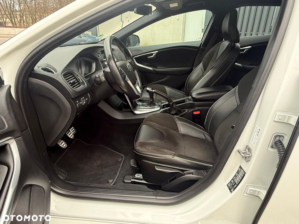 Volvo V40 D2 RDesign - 19