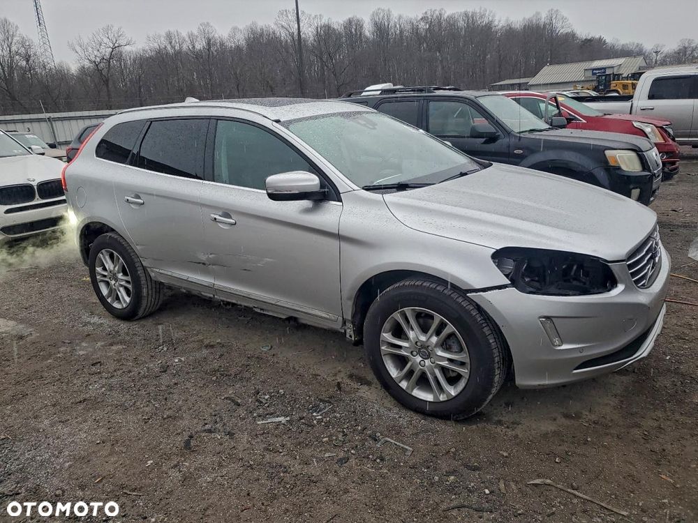 Volvo XC 60 - 4