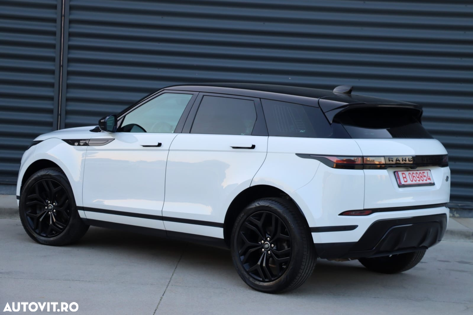 Land Rover Range Rover Evoque 2.0 D150 R-Dynamic HSE - 8