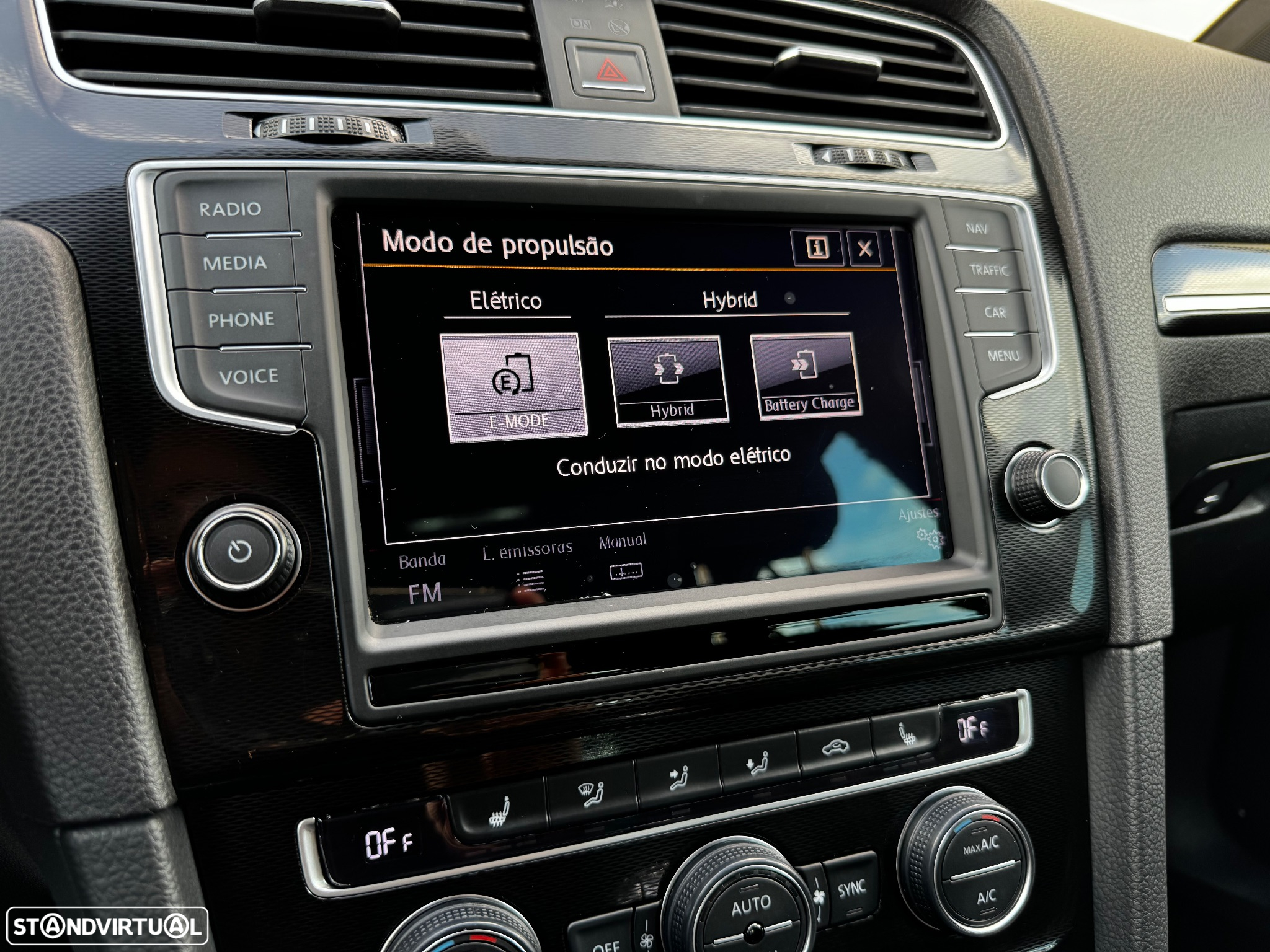 VW Golf 1.4 GTE Plug-in - 27