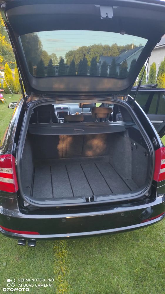 Skoda Octavia 2.0 TDI RS - 22