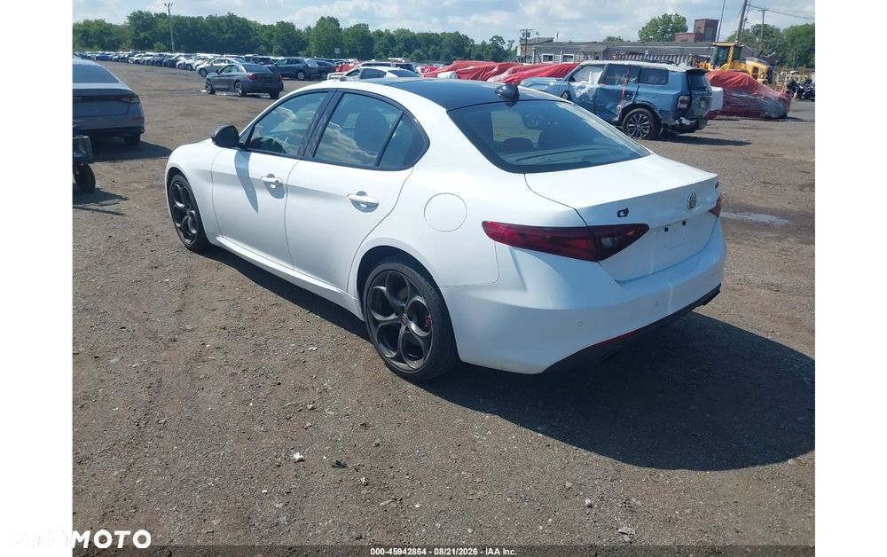 Alfa Romeo Giulia - 3