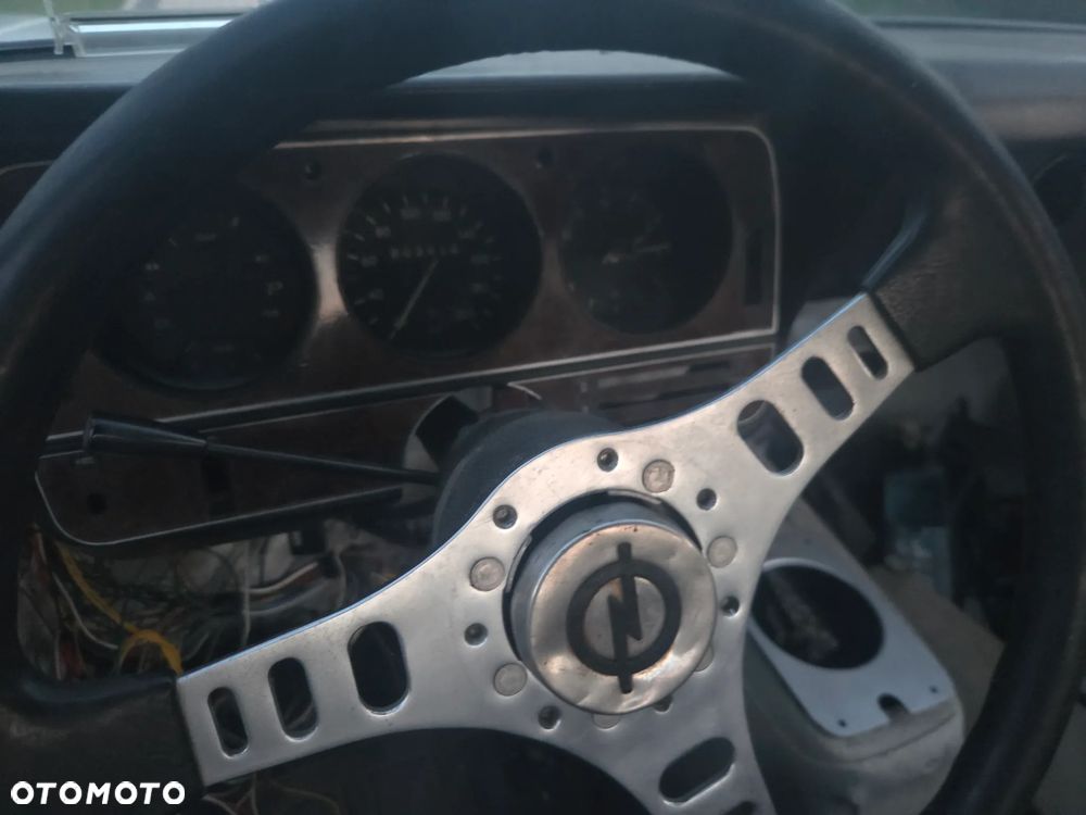 Opel Manta - 25