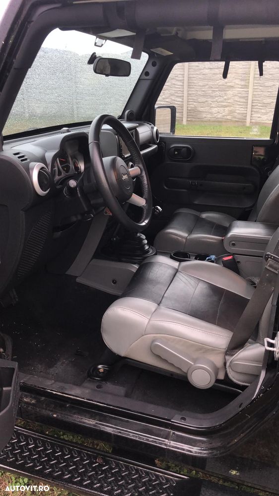 Jeep Wrangler - 9