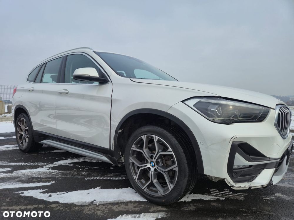 BMW X1 xDrive18d xLine - 9