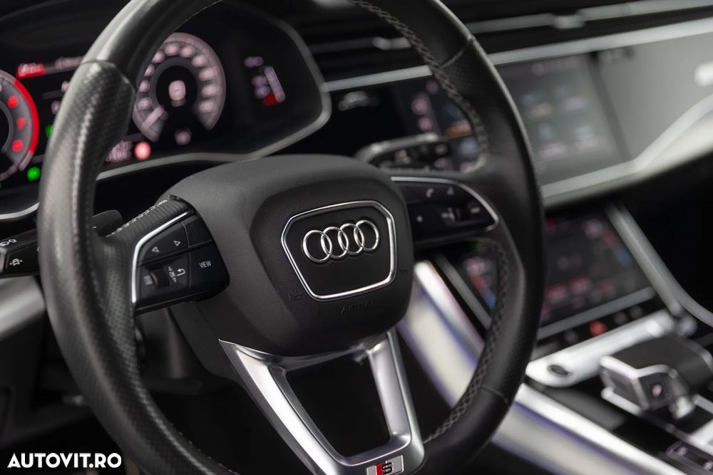 Audi Q8 55 TFSIe quattro tiptronic - 20