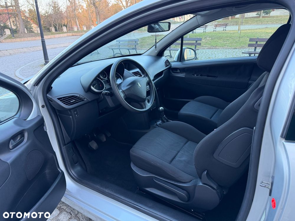 Peugeot 207 95 VTi Filou - 23