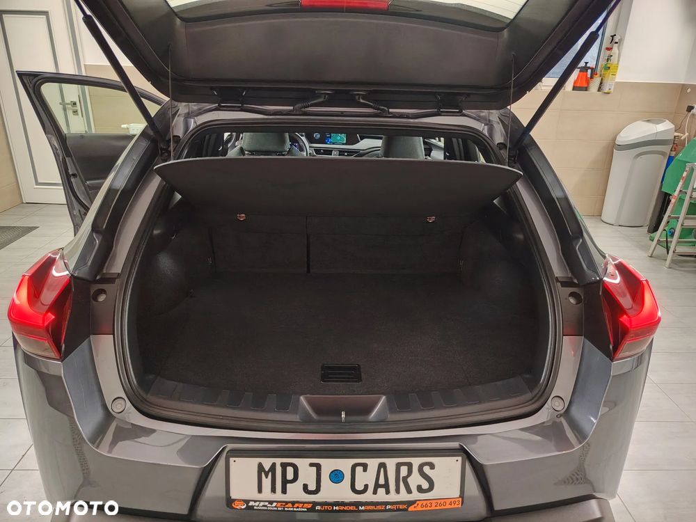 Lexus UX 250h Elegance 2WD - 27