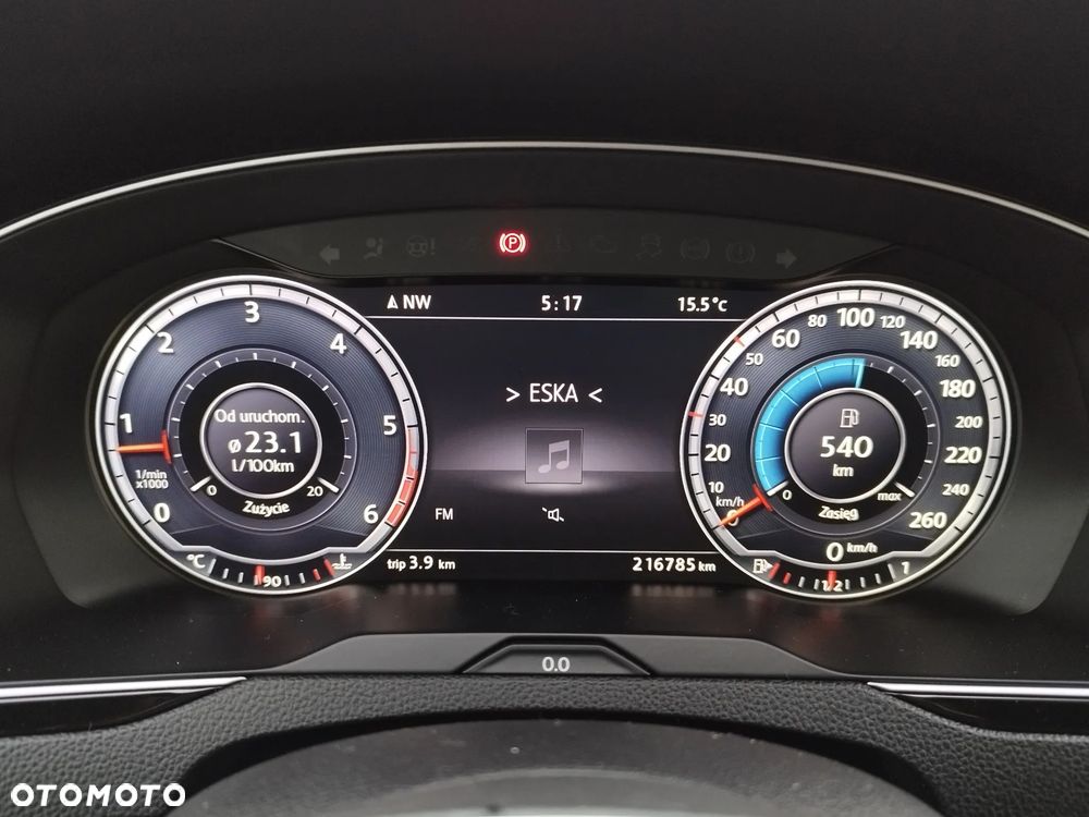 Volkswagen Passat 2.0 TDI (BlueMotion Technology) Highline - 24