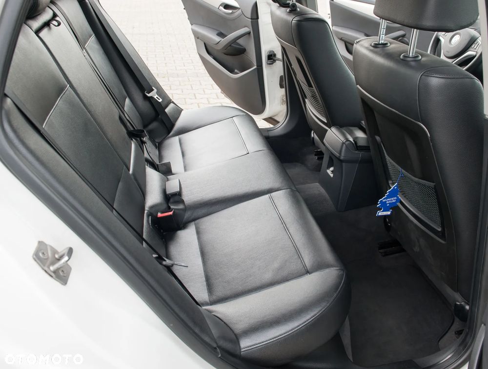 BMW X1 xDrive28i - 19