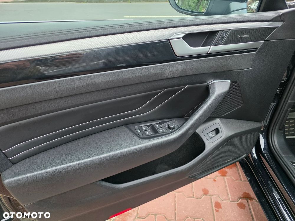 Volkswagen Arteon 2.0 TDI R-Line DSG - 31
