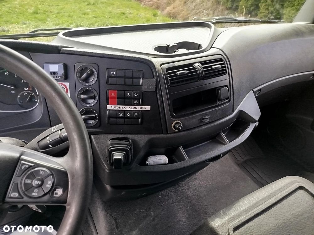 Mercedes-Benz ATEGO 818 - 9