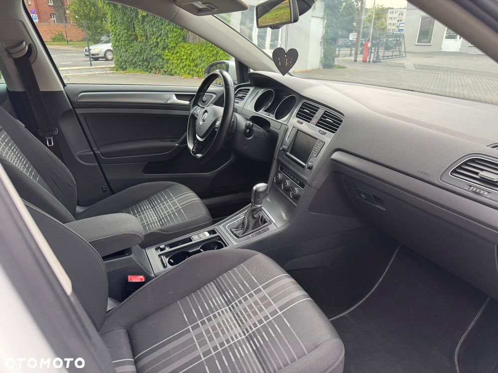 Volkswagen Golf 2.0 TDI (BlueMotion Technology) DSG Highline - 11