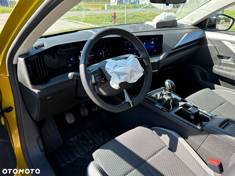 Opel Astra 1.2 Turbo Edition - 17