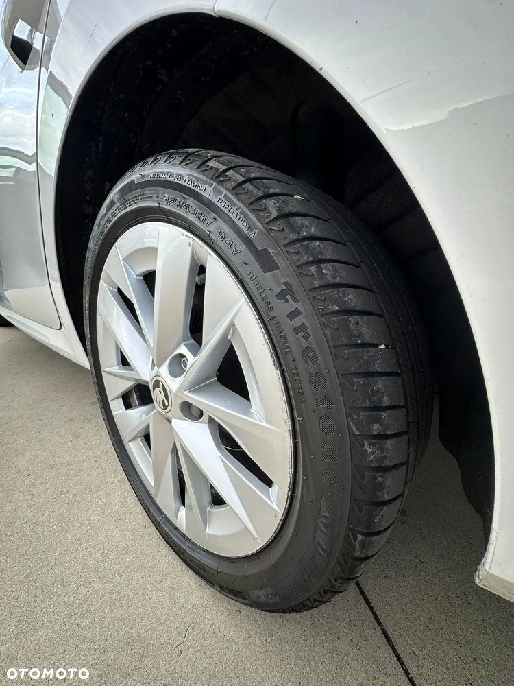 Skoda Octavia 2.0 TDI SCR Style DSG - 7