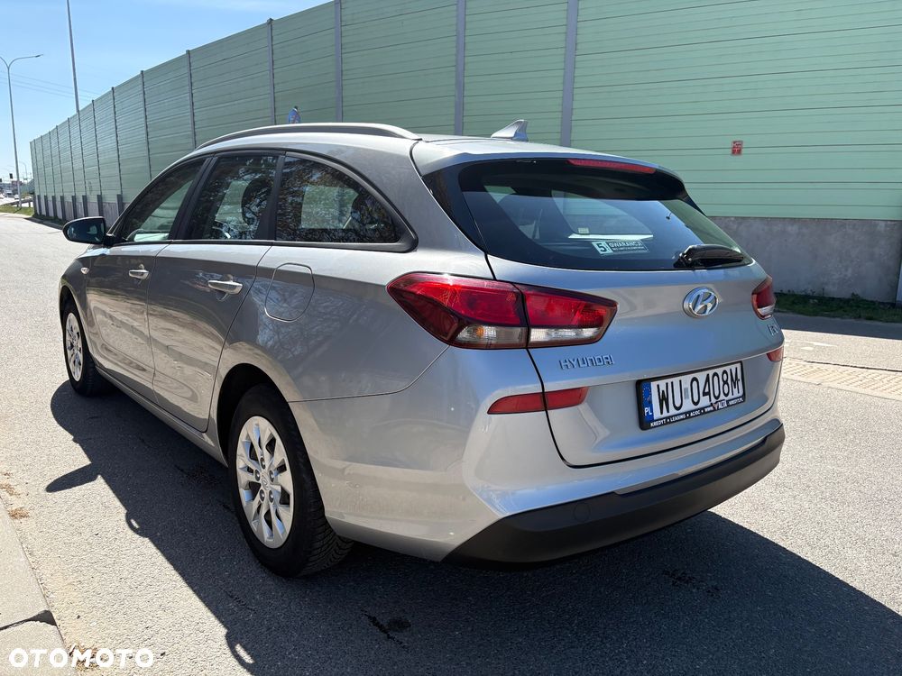 Hyundai i30 1.5 DPI Classic + - 9