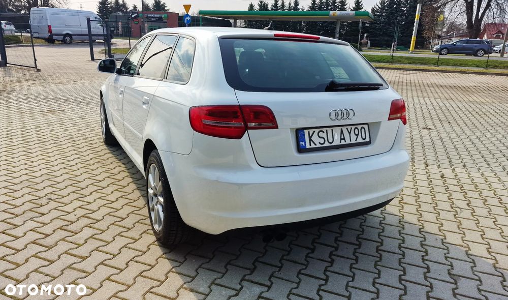 Audi A3 Sportback 2.0 TDI DPF Quattro Attraction - 3