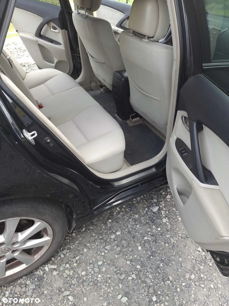 Toyota Avensis 2.0 D-4D Luna - 16