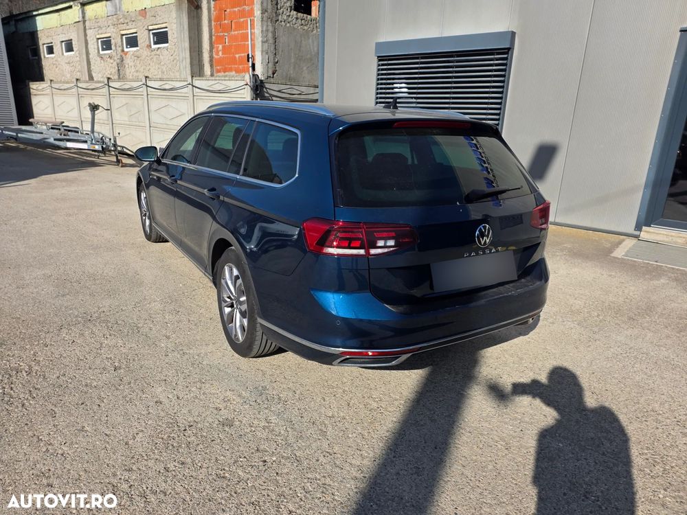 Volkswagen Passat 2.0 TDI DSG Highline - 5