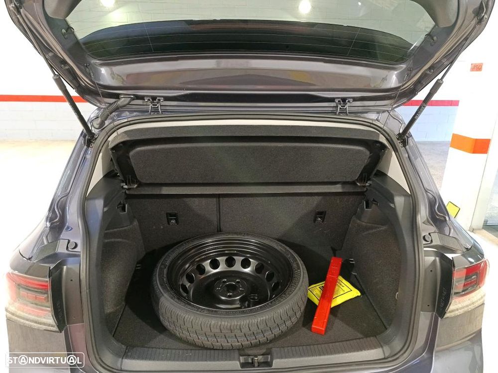 VW T-Cross 1.0 TSI Urban DSG - 10