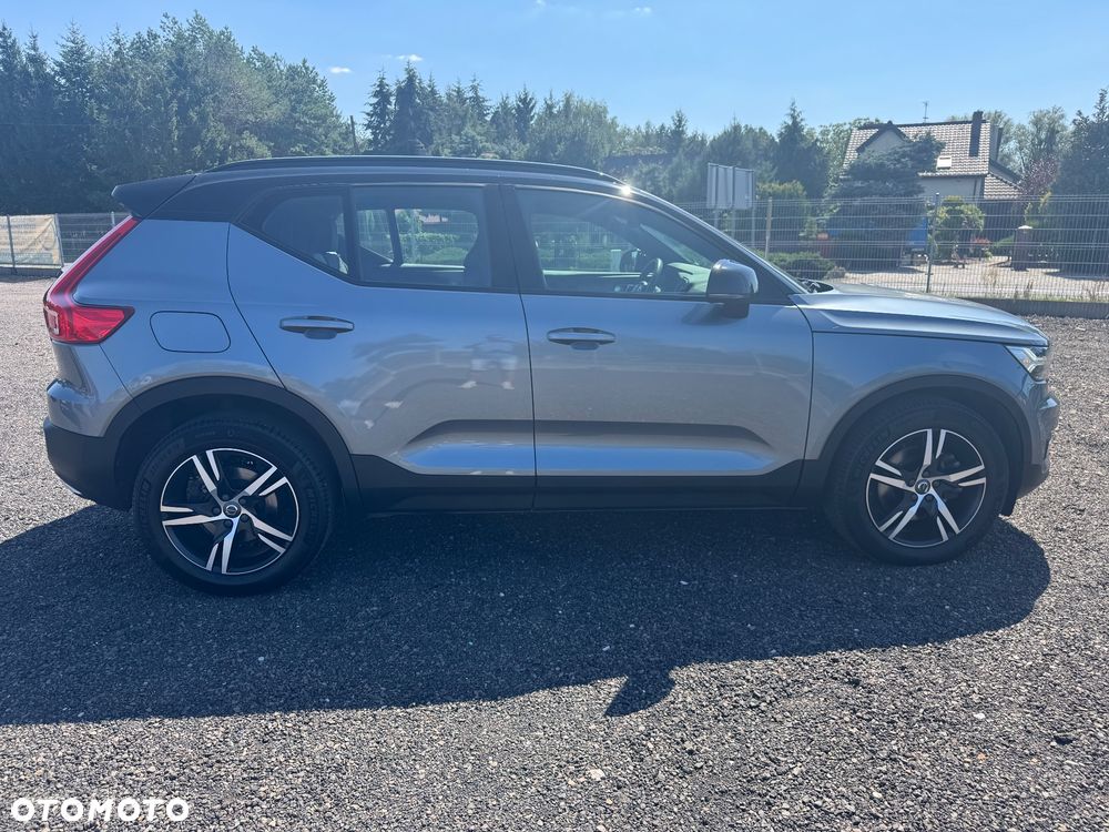 Volvo XC 40 D4 AWD R-Design - 12