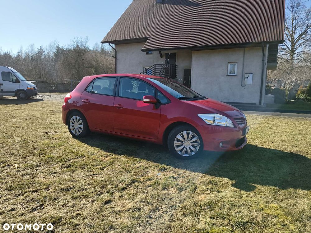 Toyota Auris 1.33 VVT-i - 2