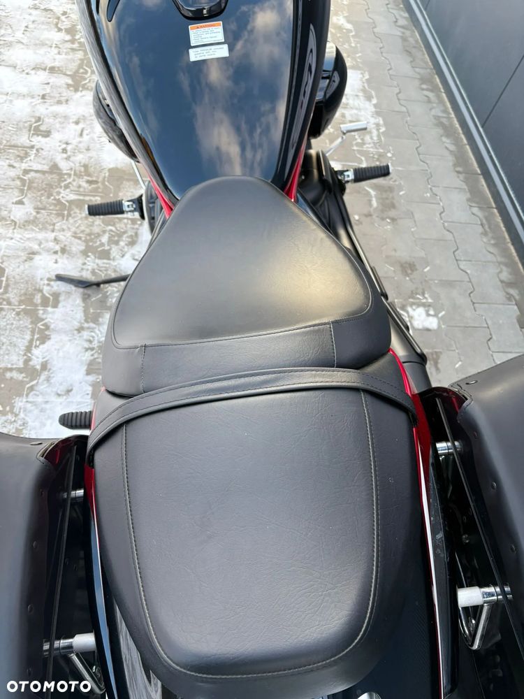 Suzuki Boulevard - 24