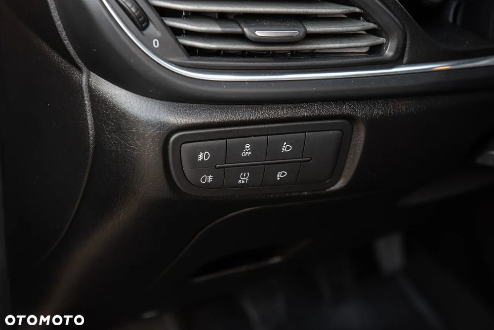 Fiat Tipo Kombi 1.4 16V Lounge - 17