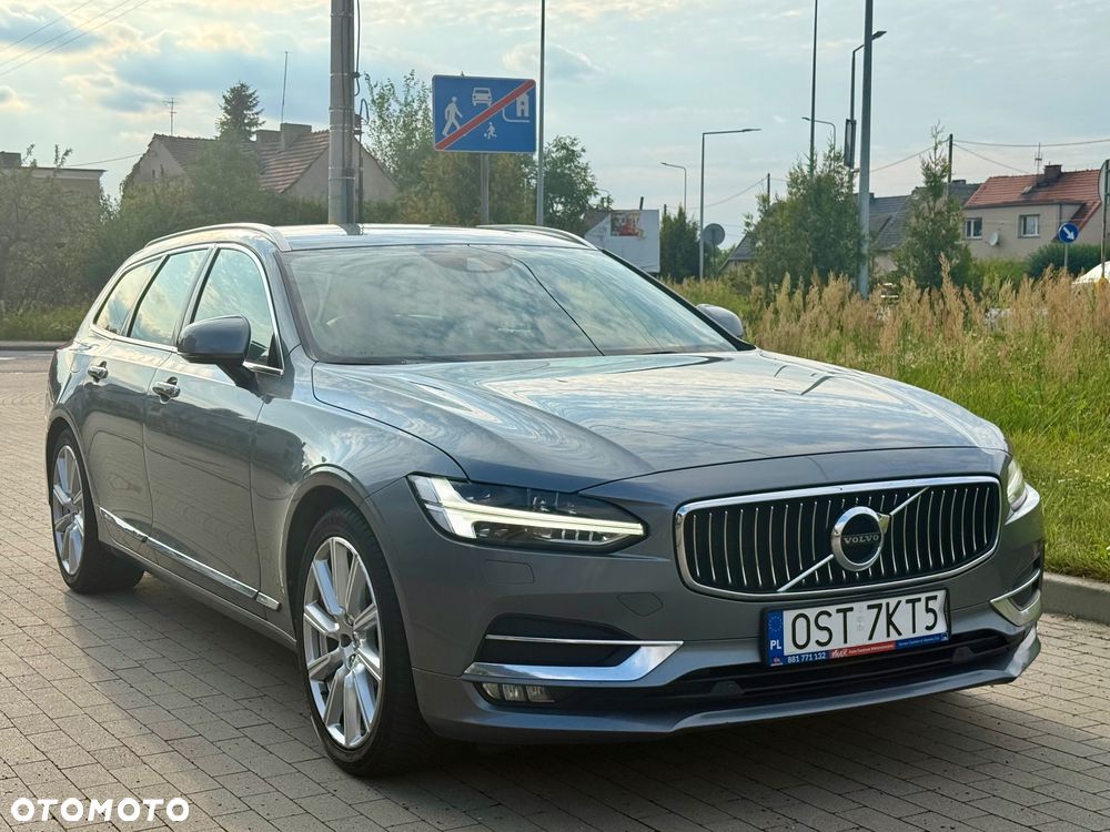 Volvo V90 D5 AWD Geartronic Momentum - 1
